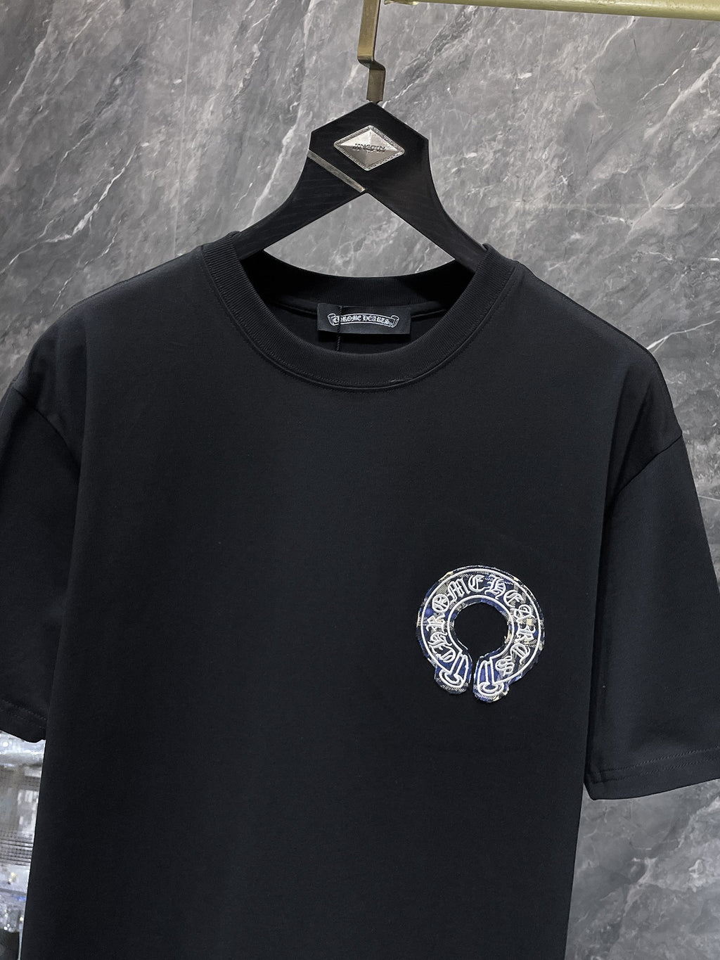Cross Graphic Tee – Streetwear Essential