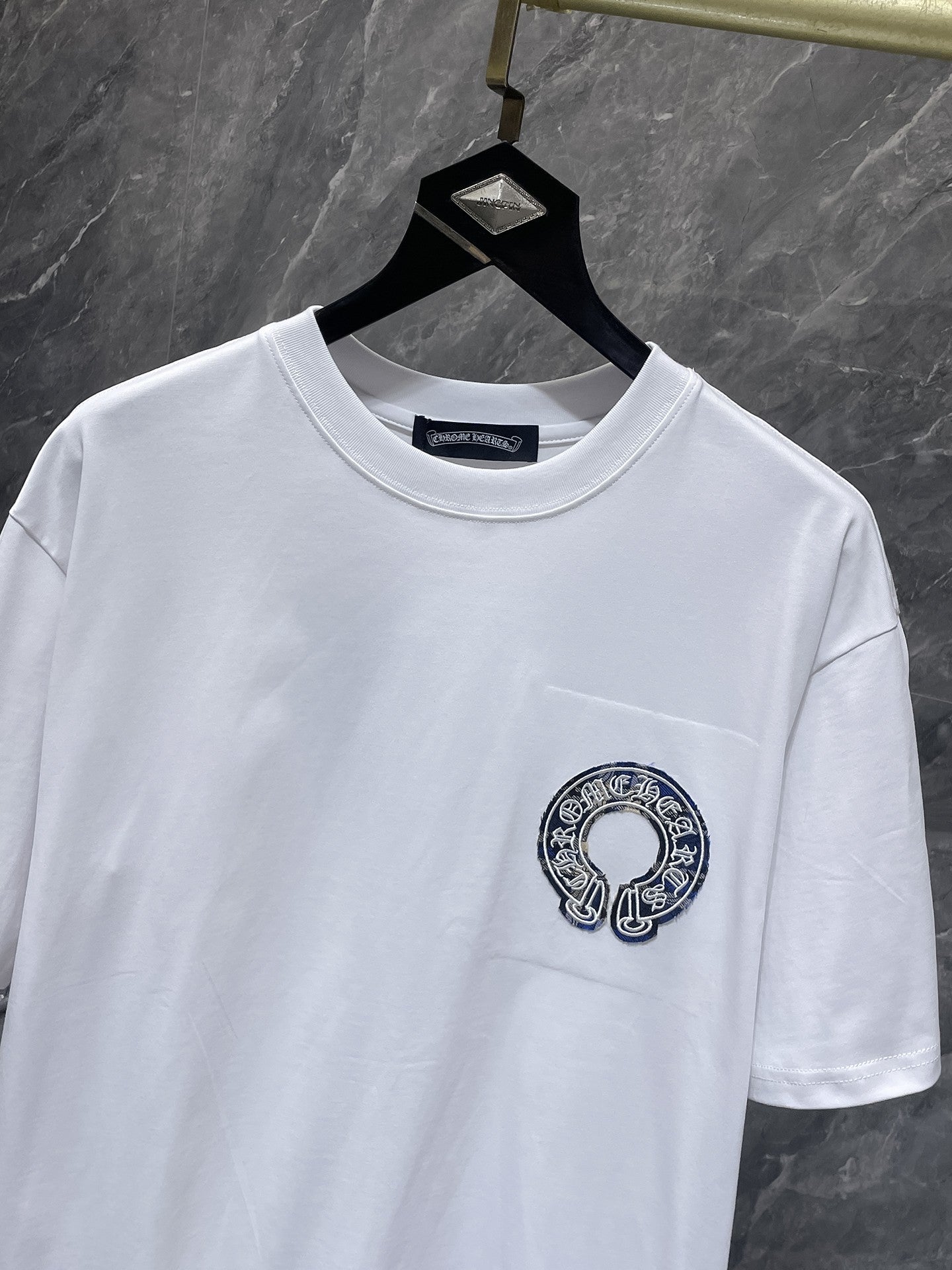 Cross Graphic Tee – Streetwear Essential