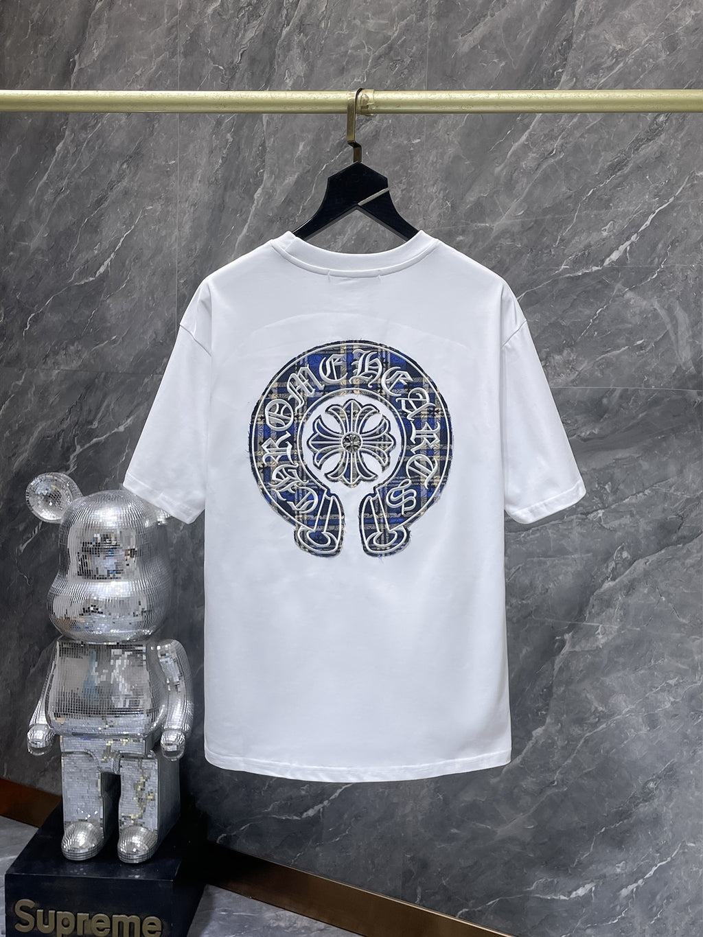 Cross Graphic Tee – Streetwear Essential