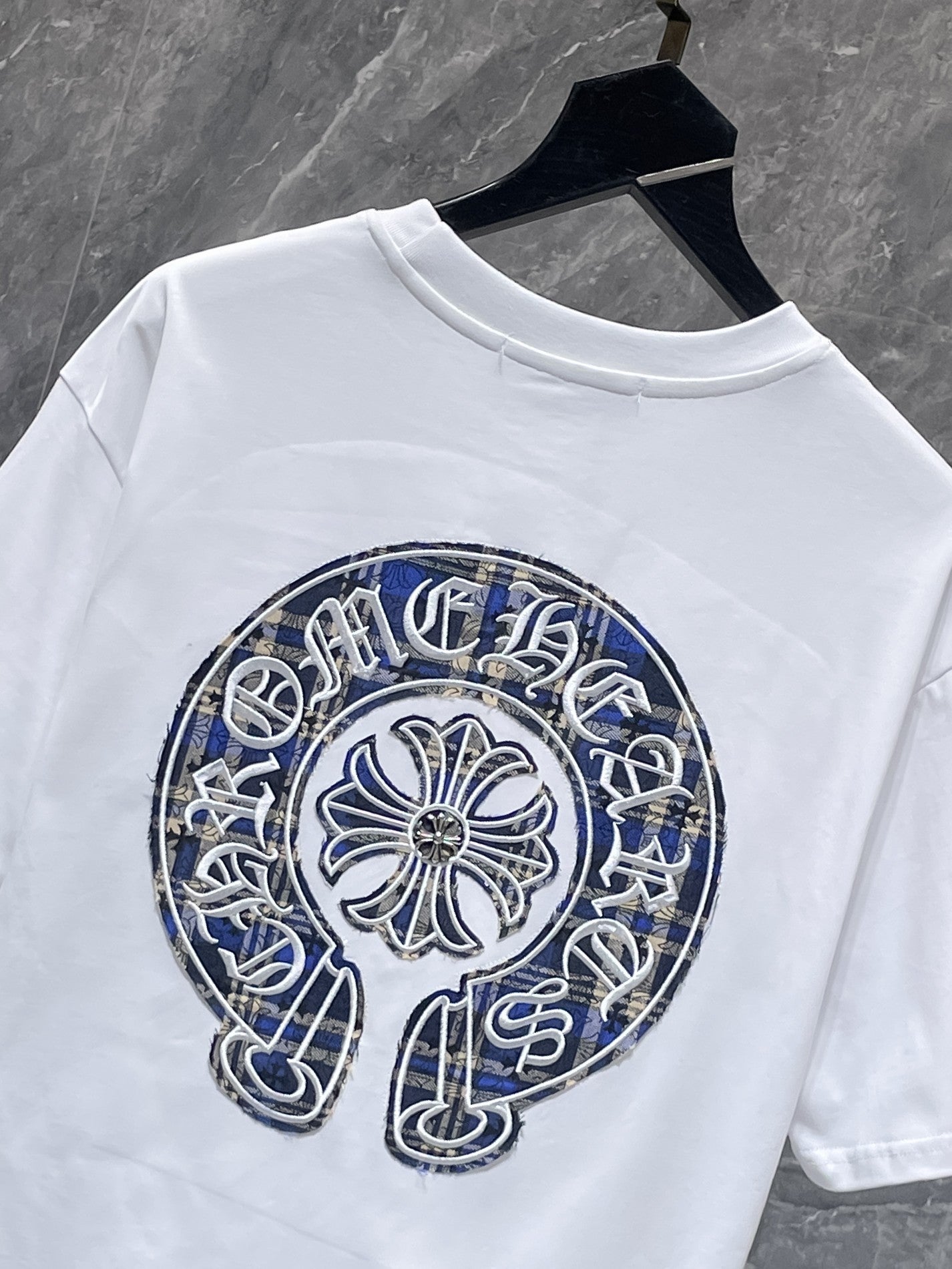 Cross Graphic Tee – Streetwear Essential